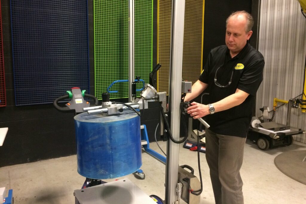 img RD ERGO Portable Roll Lifter 01